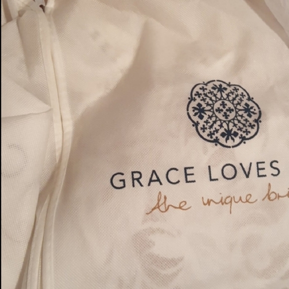Grace Loves Lace Edie💍No Bundling, please. Special shipping needs to be made. - Picture 8 of 10